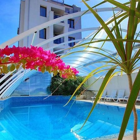Enis Hotel С Минерален Басейн サパレヴァ・バニャ エクステリア 写真